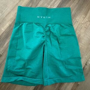 Nvgtn Jade Contour Scrunch Shorts- M